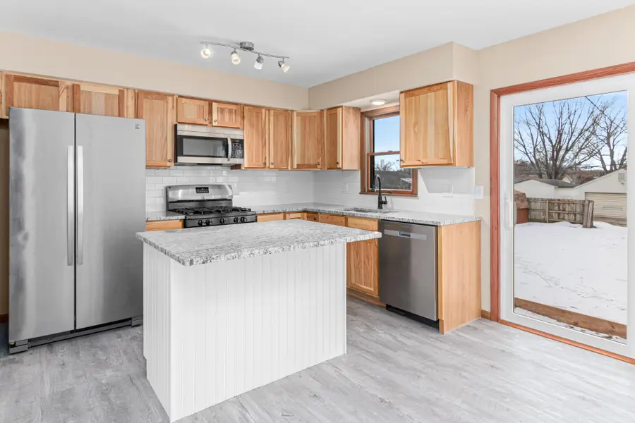 1231 Laurel Avenue, Saint Paul Park, MN 55071 - #2