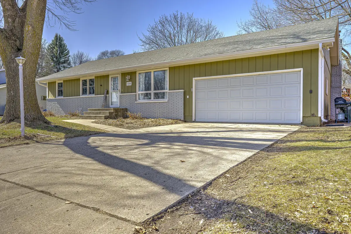 108 Mark Drive Ne, Hutchinson, MN 55350 - #1