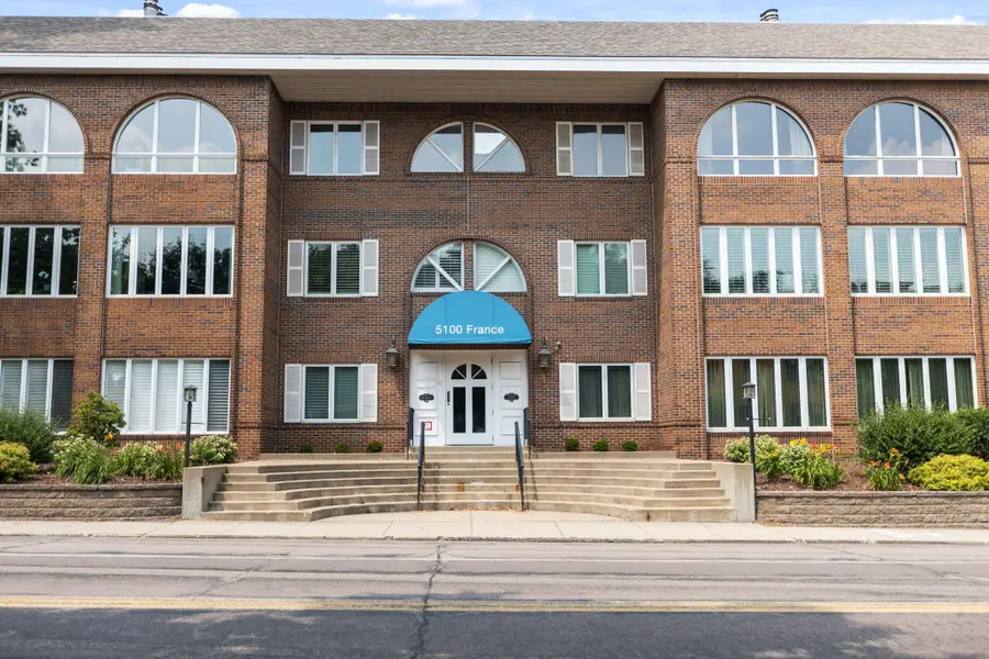 5100 France Avenue S #105, Minneapolis, MN 55410 - #2