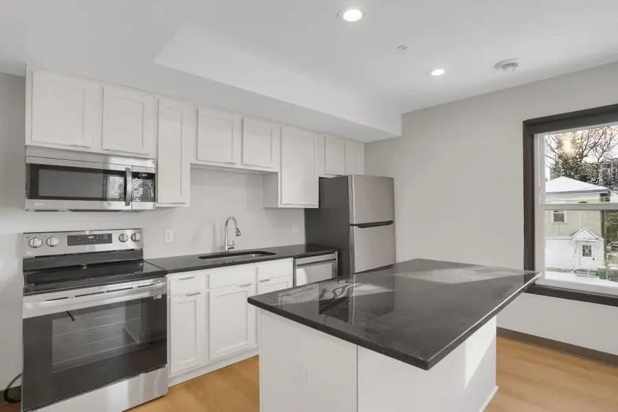 1129 8th Street Se, Minneapolis, MN 55414 - #2