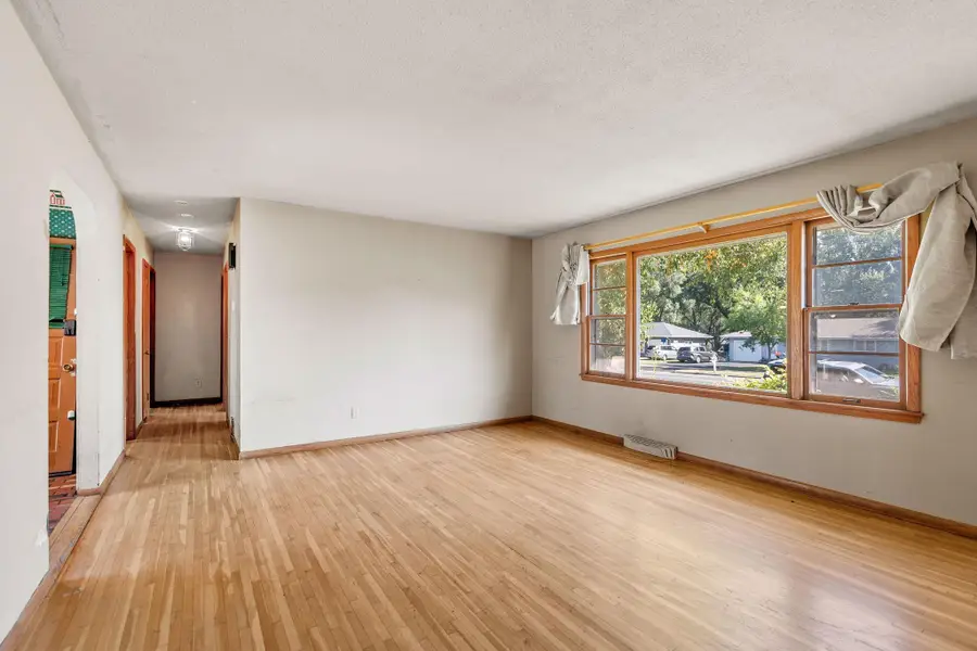 5849 Boone Avenue N, Minneapolis, MN 55428 - #3