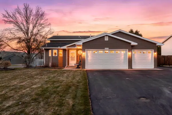 6243 145th Street N, Hugo, MN 55038