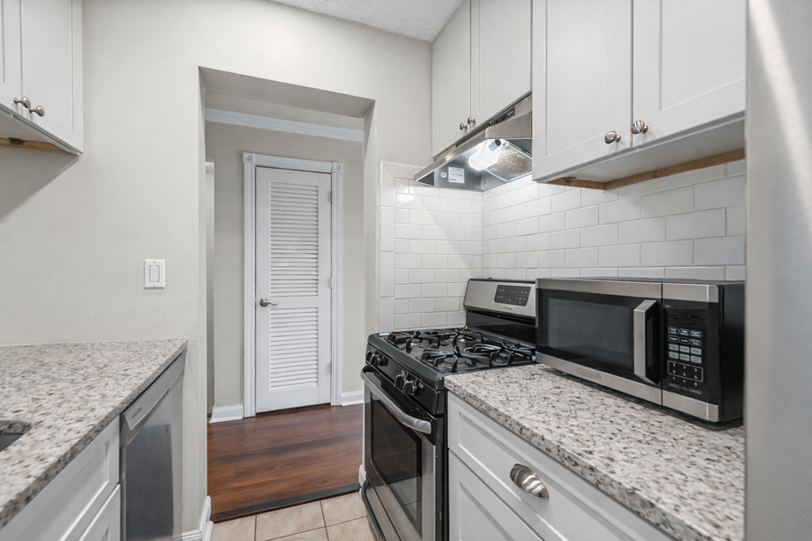 6016 Golden Valley Road, Minneapolis, MN 55422 - #3