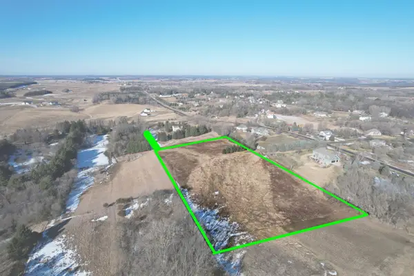 8426 11th Avenue Nw, Rochester, MN 55901