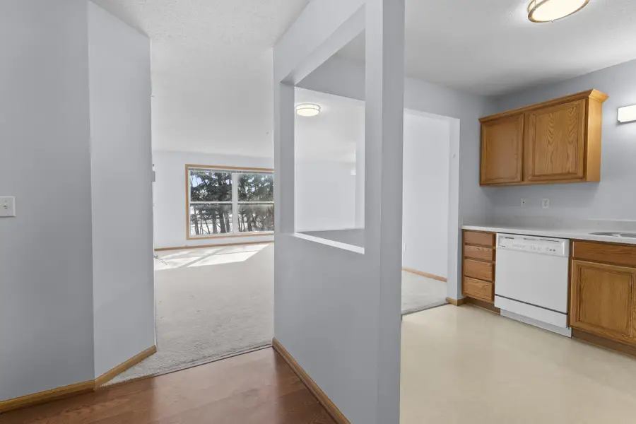 2496 County Road C2 W #109, Saint Paul, MN 55113 - #3