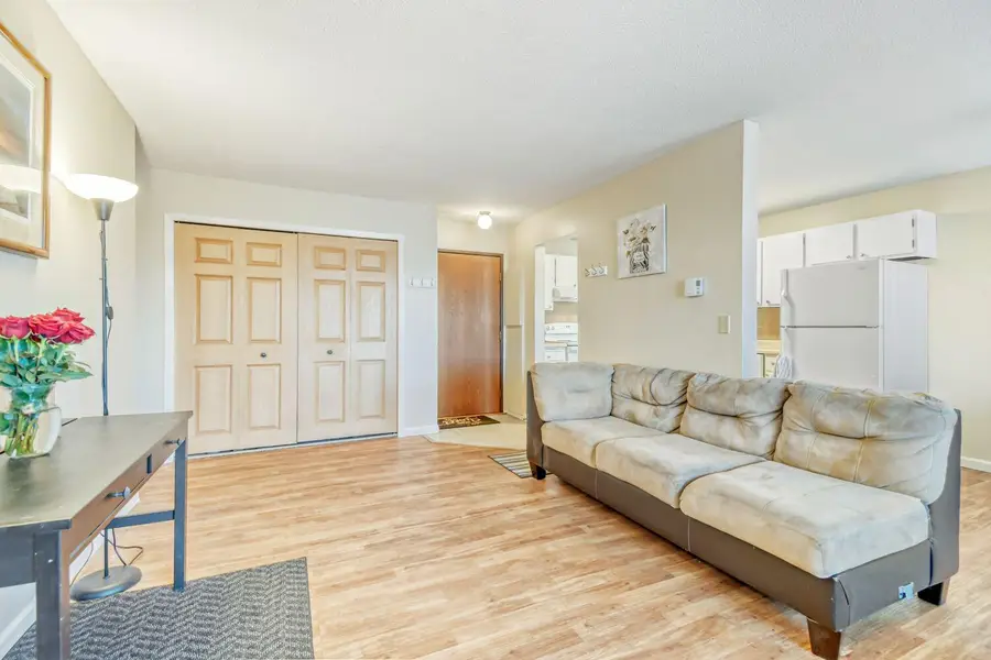 7600 157th Street W #103, Apple Valley, MN 55124 - #2