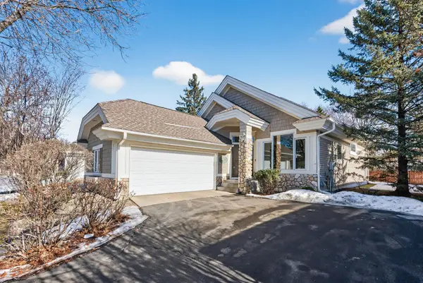 528 Wildflower, Burnsville, MN 55306