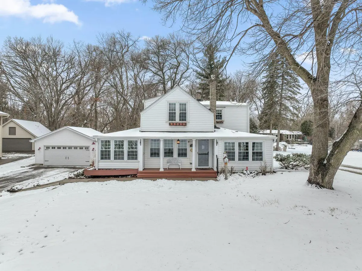 5325 W Bald Eagle Boulevard, Saint Paul, MN 55110 - #1