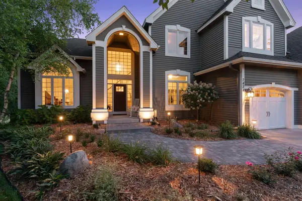 7424 Moccasin Trail, Chanhassen, MN 55317