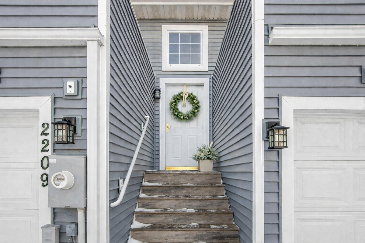 2209 E 117th Street E #109, Burnsville, MN 55337 - #1