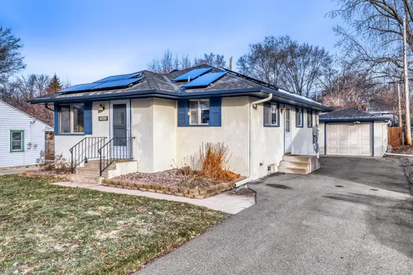 565 Hugo Street Ne, Fridley, MN 55432