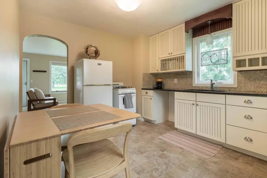 202 Lake Avenue S, Ottertail, MN 56571 - #2