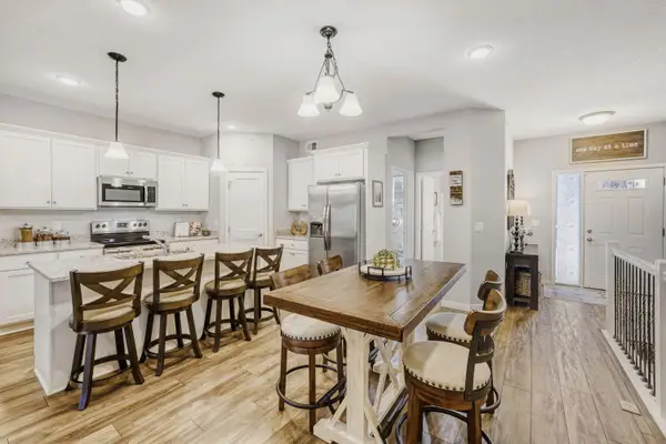 9105 Lexington Ave N #B, Blaine, MN 55014