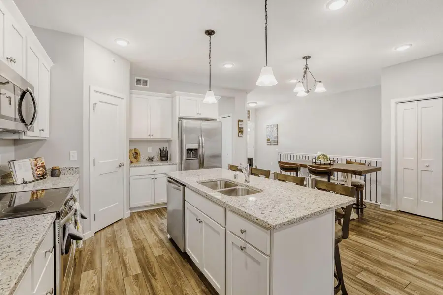 9105 Lexington Ave N #B, Blaine, MN 55014 - #3