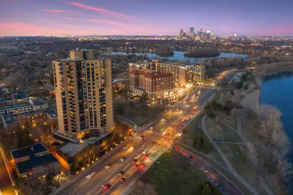 2950 Dean Parkway #1903-4, Minneapolis, MN 55416