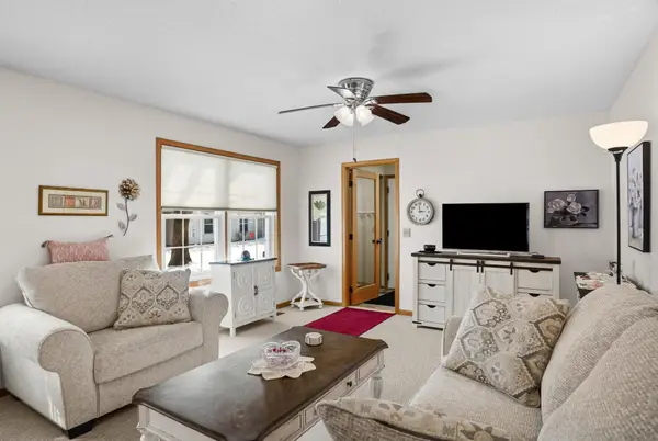 114 Carmel Avenue W #15, Saint Paul, MN 55118