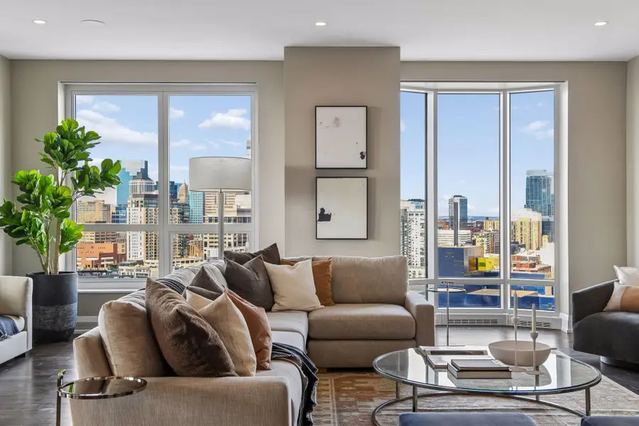 1111 W River Parkway #21B, Minneapolis, MN 55415 - #2