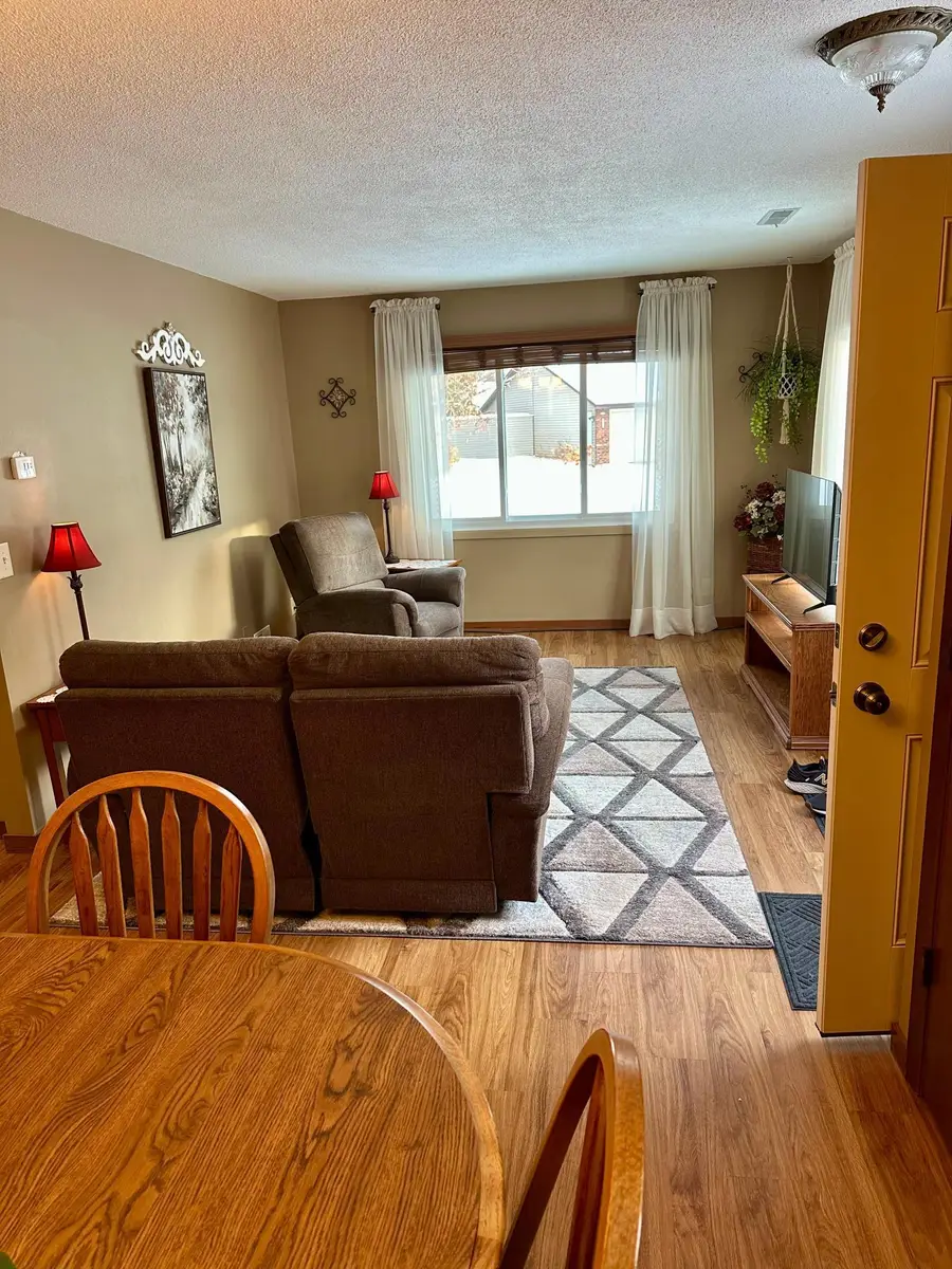 9208 Indian Boulevard S, Cottage Grove, MN 55016 - #3