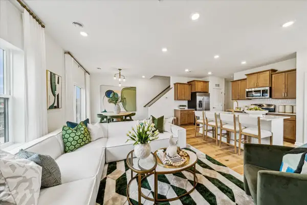 1540 Trellis Lane, West Saint Paul, MN 55118