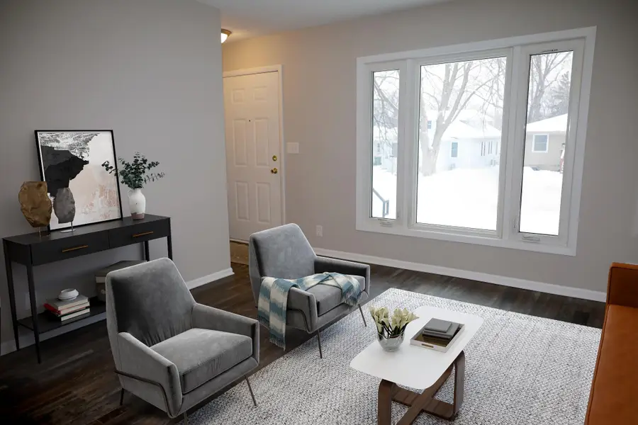 3549 Kyle Avenue N, Minneapolis, MN 55422 - #3