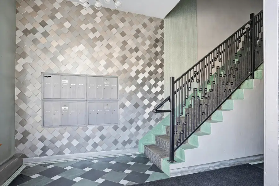 2201 3rd Avenue S #105, Minneapolis, MN 55404 - #2