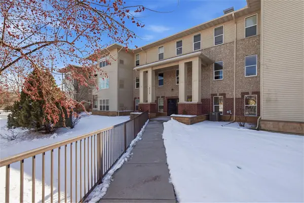 9225 Medicine Lake Road #309B, Minneapolis, MN 55427