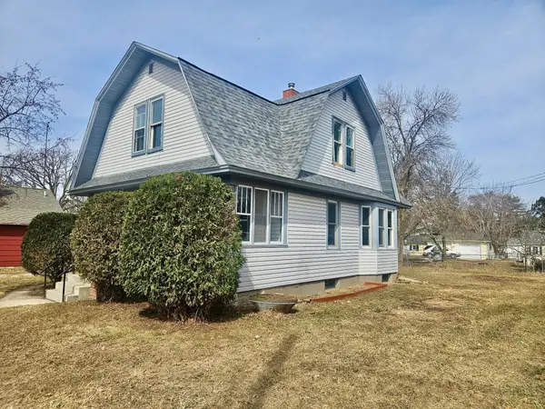 16 W Park Street, New York Mills, MN 56567