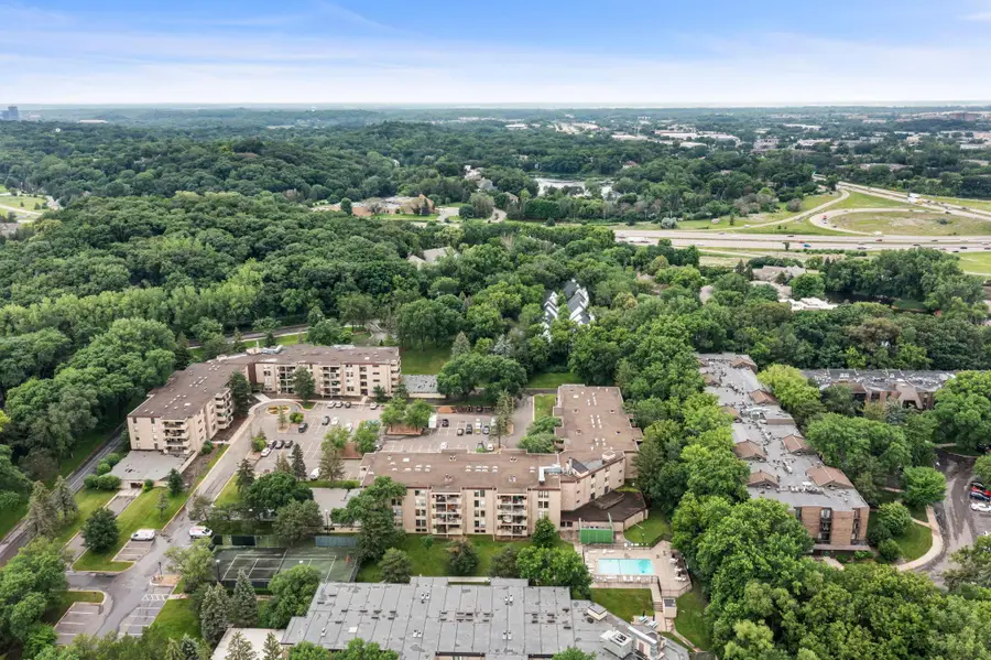 6670 Vernon Avenue S #105, Minneapolis, MN 55436 - #2