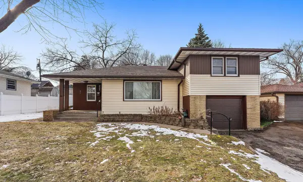 821 16th Avenue N, South Saint Paul, MN 55075