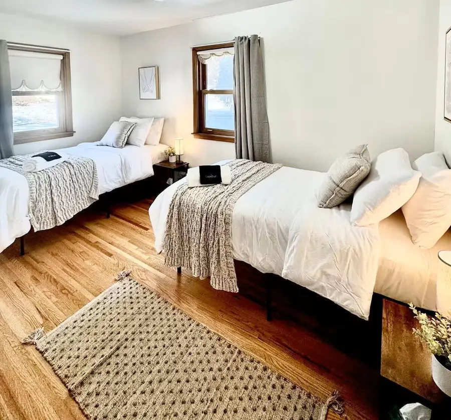 1064 Glenhill Road, Saint Paul, MN 55126 - #2