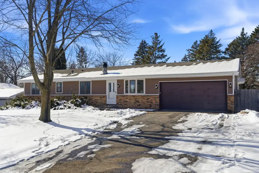 2575 Aladdin Street, Saint Paul, MN 55113 - #2