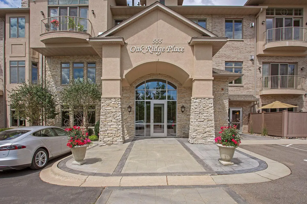 555 Oak Ridge Place #360, Hopkins, MN 55305 - #1