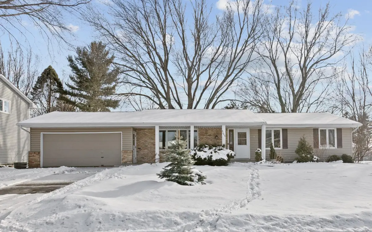 6065 Oakwood Road, Woodbury, MN 55125 - #1