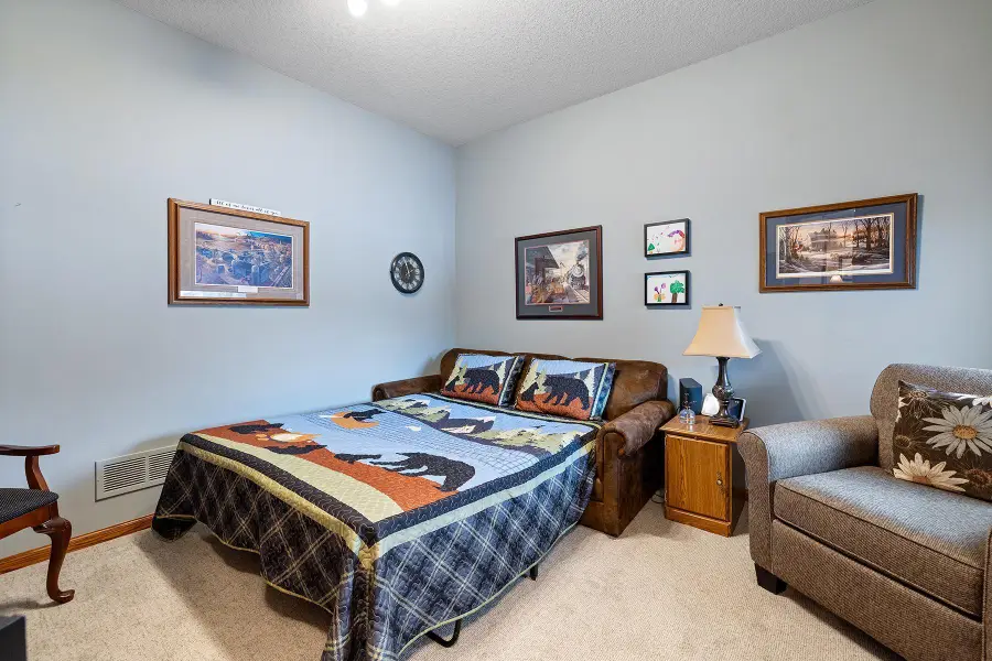 369 Sophia Avenue E, Maplewood, MN 55117 - #3