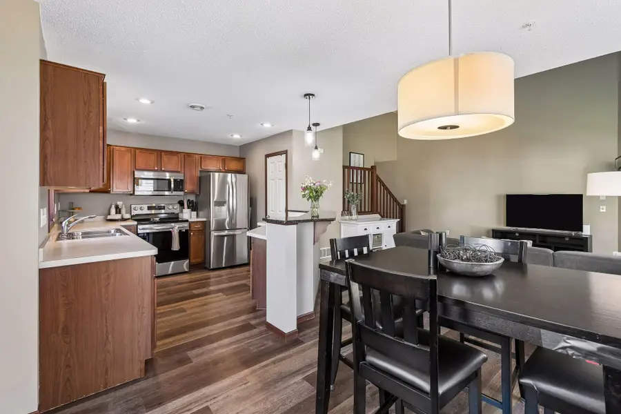 593 Stonewood Way, Burnsville, MN 55306 - #3