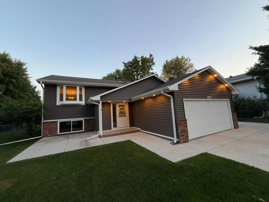 5898 144th Street W, Apple Valley, MN 55124 - #2
