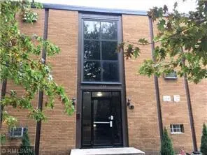 1566 Woodbridge Street, Saint Paul, MN 55117 - #2