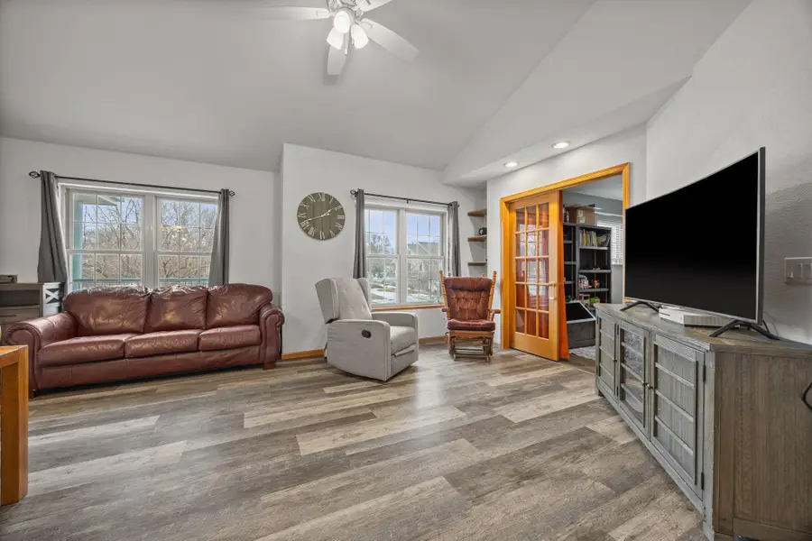 120 Morningside Drive Ne, Hutchinson, MN 55350 - #3