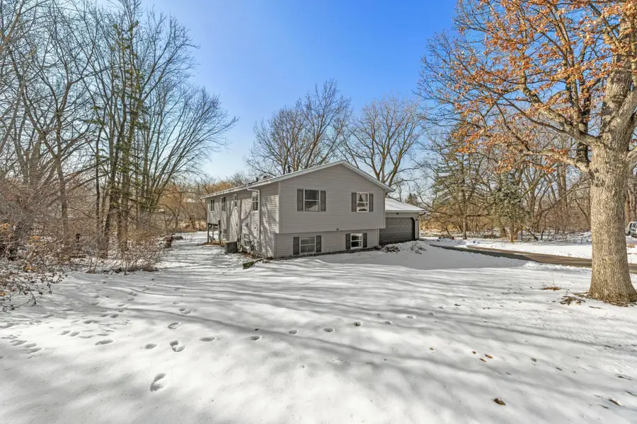 4109 Valentine Crest Road, New Brighton, MN 55112 - #3