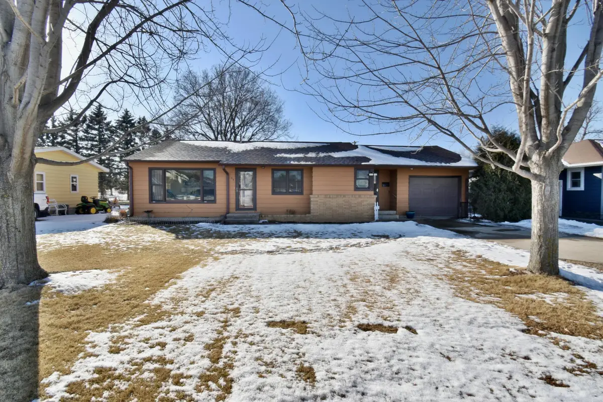 718 Stearns Avenue, Paynesville, MN 56362 - #1