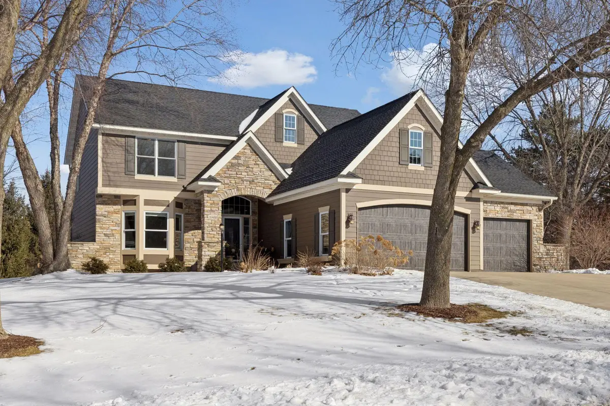 10488 Raleigh Road, Woodbury, MN 55129 - #1