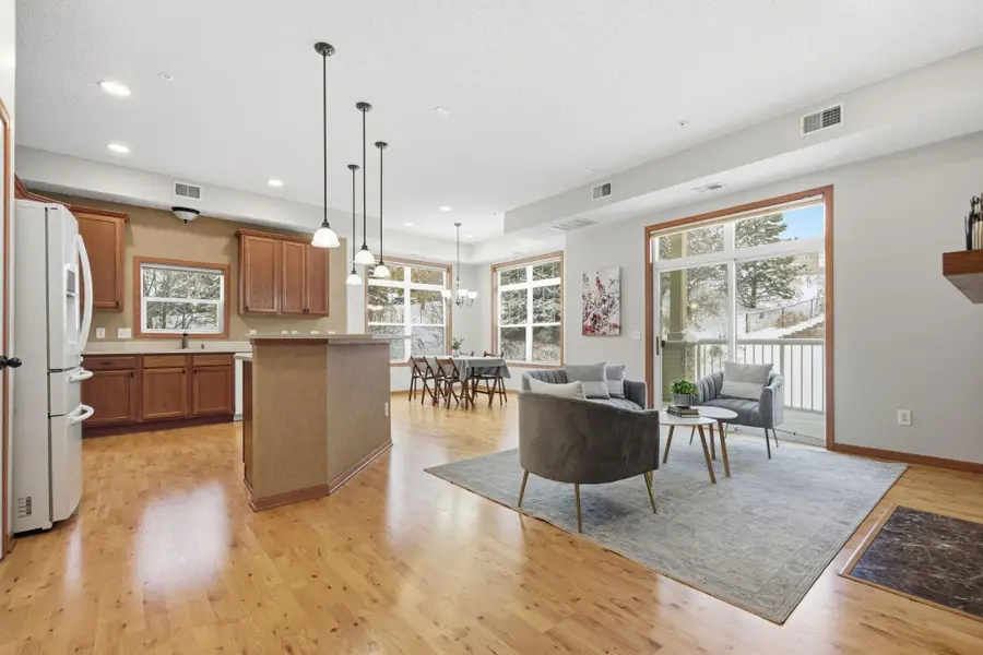 1256 County Road D E #104, Maplewood, MN 55109 - #3