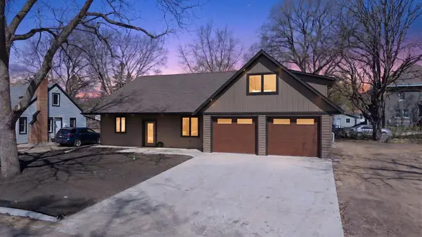 527 Miller Ave Sw, Hutchinson, MN 55350