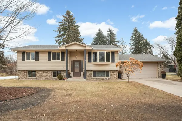 9821 Xerxes Avenue S, Bloomington, MN 55431