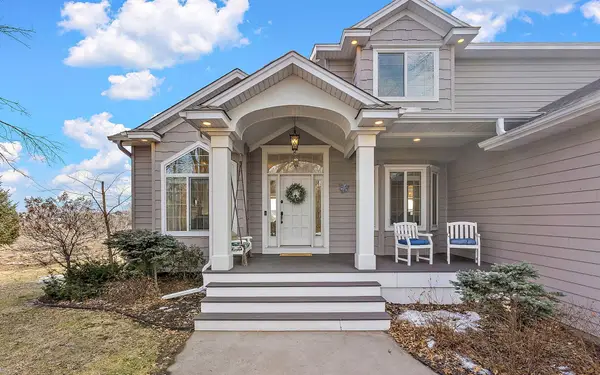 21609 Evergreen Street Nw, Oak Grove, MN 55011