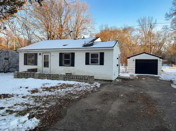 6907 52nd Avenue N, Minneapolis, MN 55428