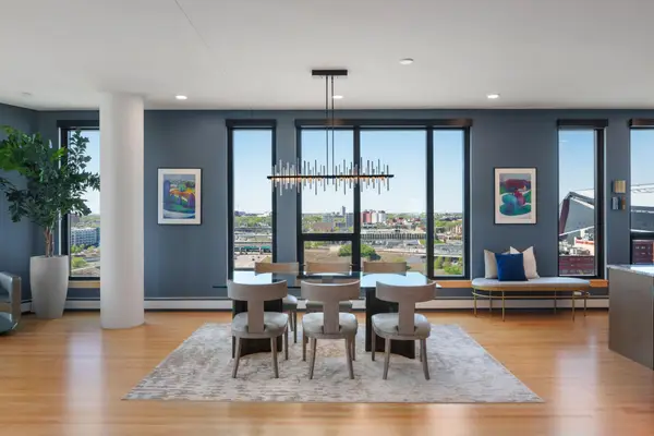 1240 S 2nd Street #1201, Minneapolis, MN 55415