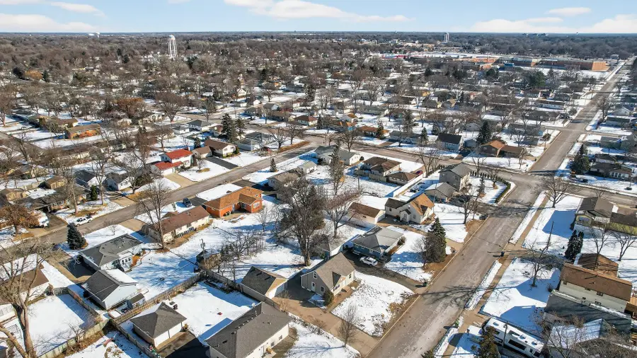 657 79th Avenue Ne, Spring Lake Park, MN 55432 - #3