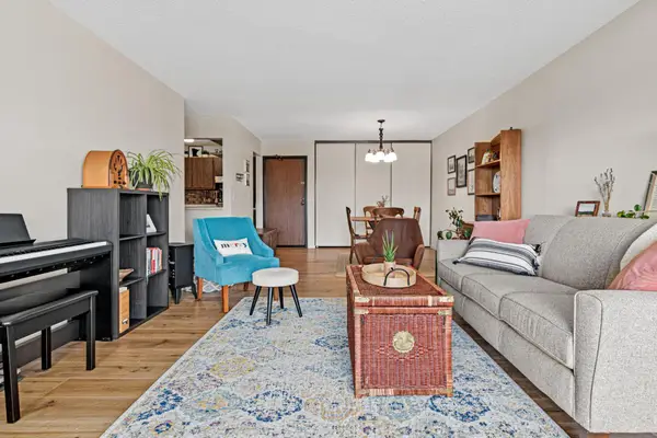 1871 Silver Bell Road #309, Saint Paul, MN 55122