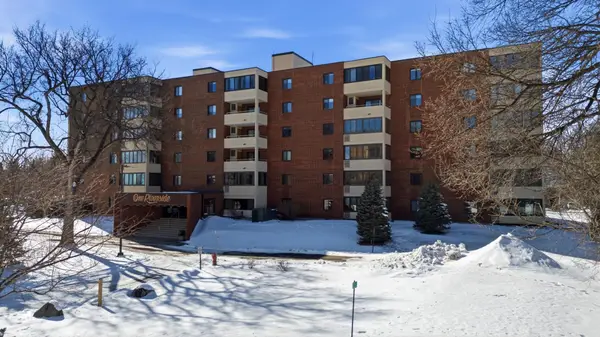105 3rd Street N #208, Moorhead, MN 56560